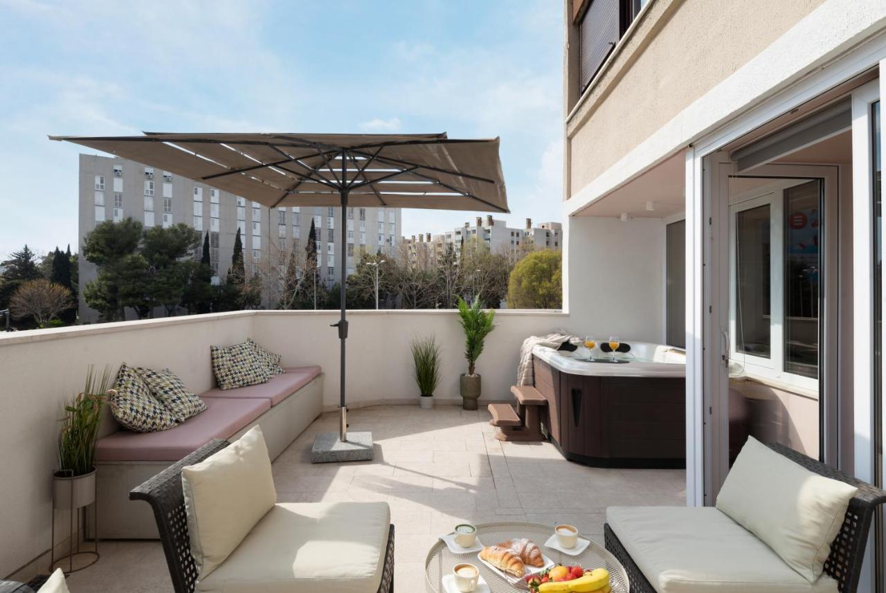 Glow Luxury With Terrace And Jacuzzi Apartmán Split